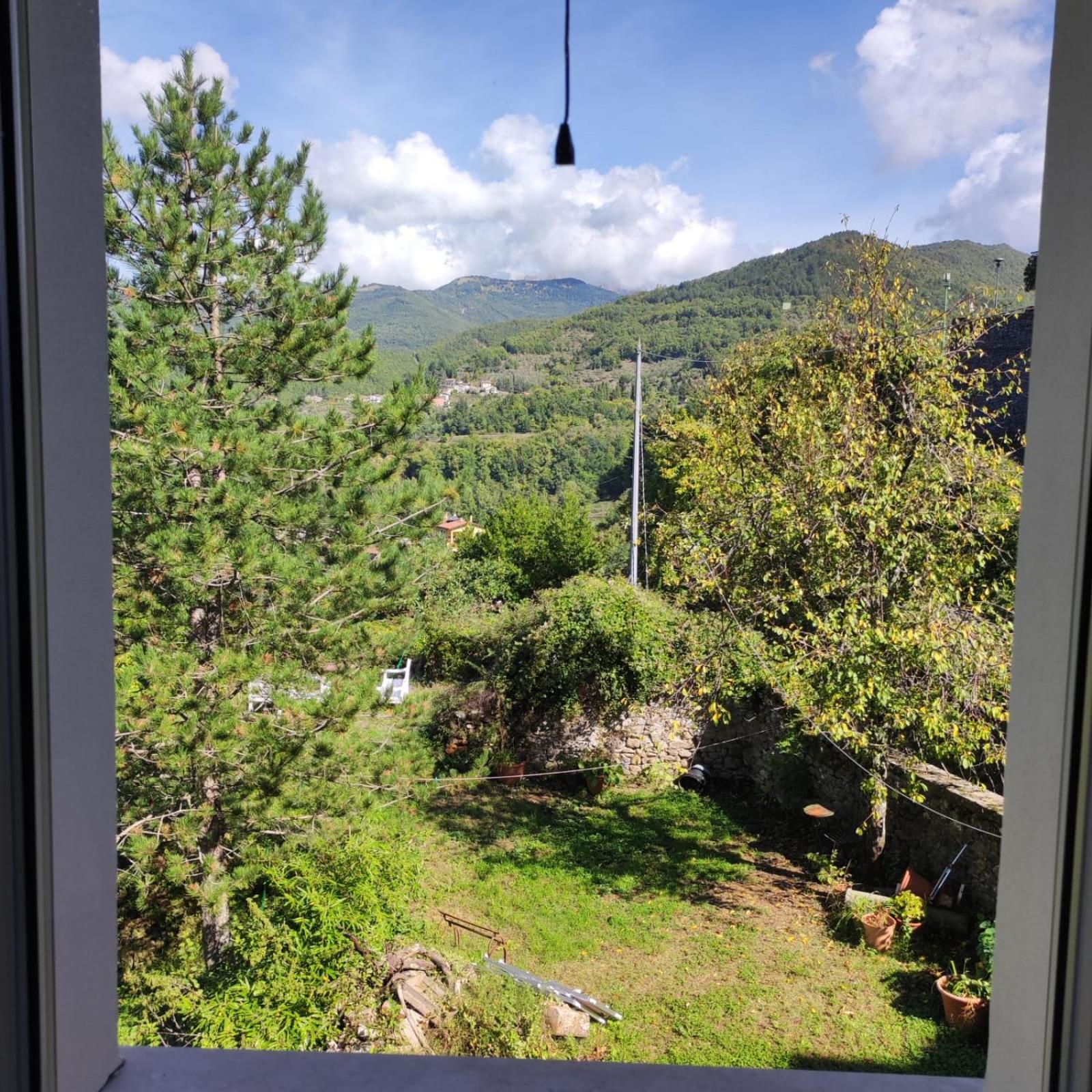 Cantoquinto Bed And Breakfast Фивиццано Экстерьер фото